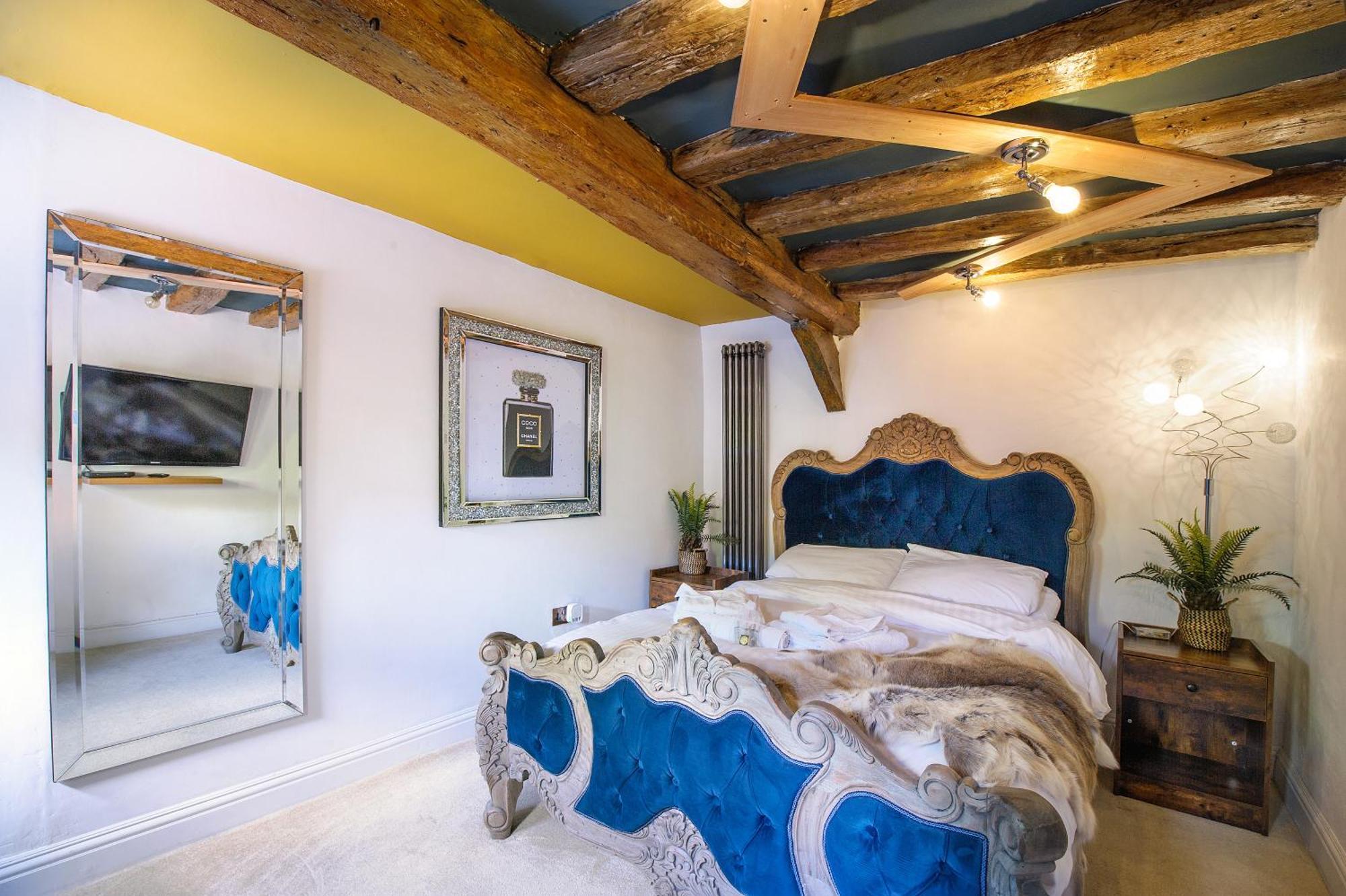 Huge Deluxe 600 Year Old Essex Manor, Hot Tub, Cinema Room, Sky Tv Saffron Walden Exterior photo