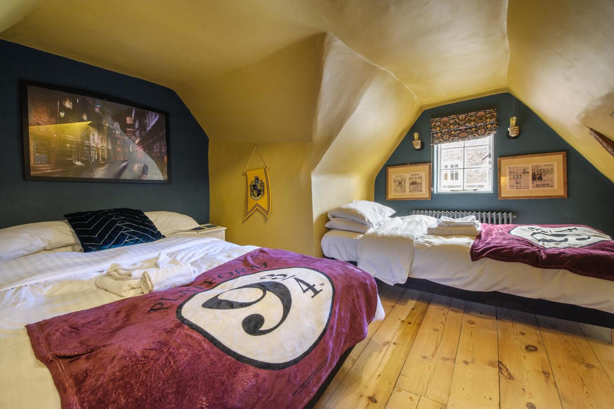 Huge Deluxe 600 Year Old Essex Manor, Hot Tub, Cinema Room, Sky Tv Saffron Walden Exterior photo