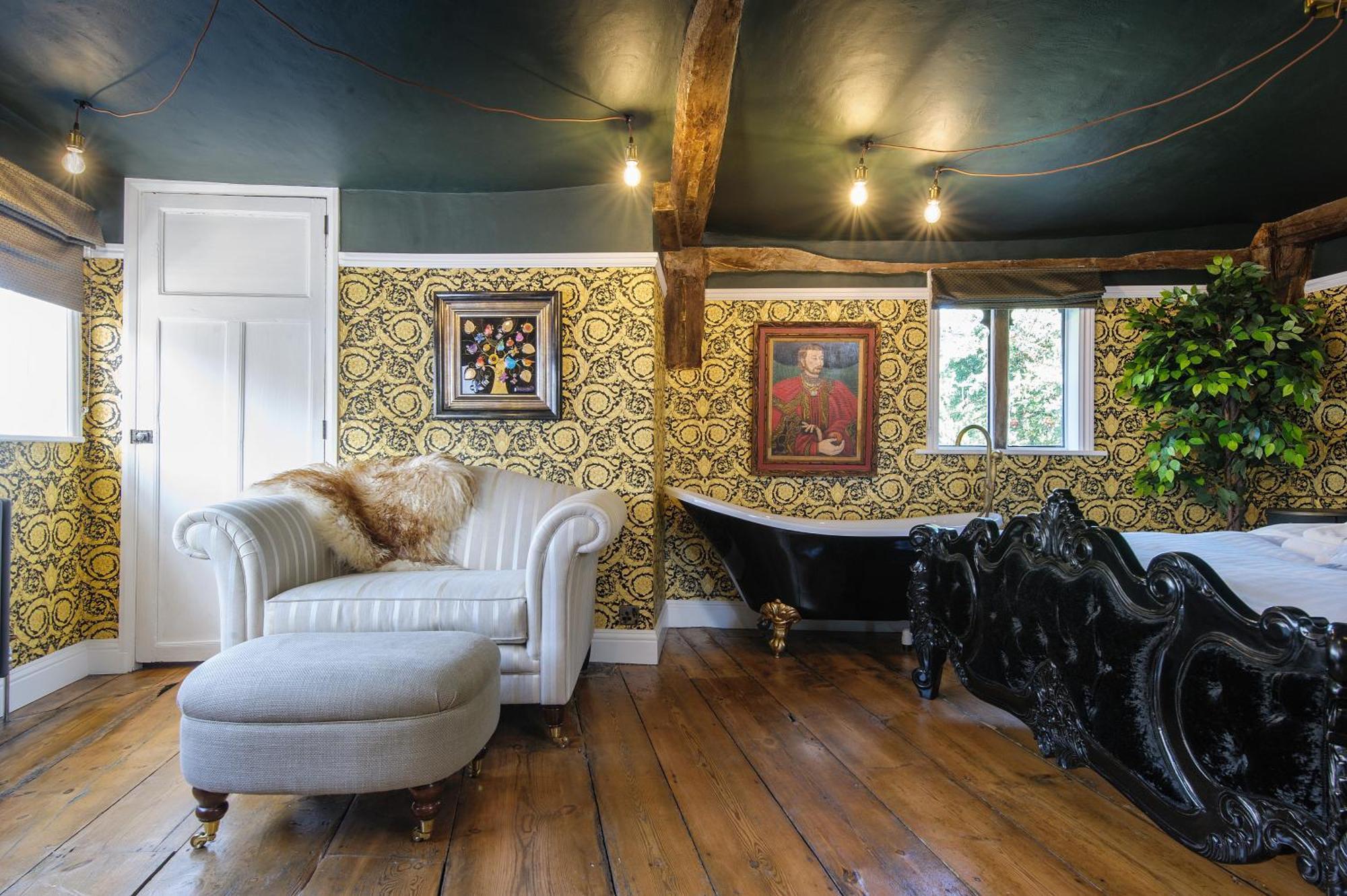 Huge Deluxe 600 Year Old Essex Manor, Hot Tub, Cinema Room, Sky Tv Saffron Walden Exterior photo