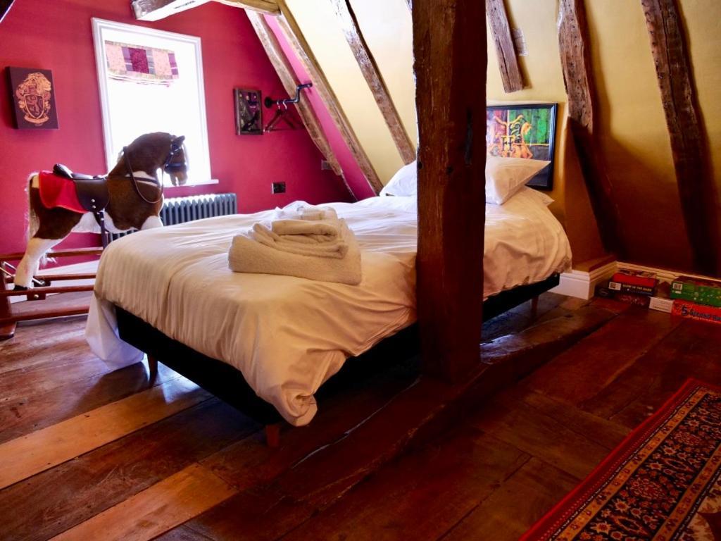 Huge Deluxe 600 Year Old Essex Manor, Hot Tub, Cinema Room, Sky Tv Saffron Walden Exterior photo