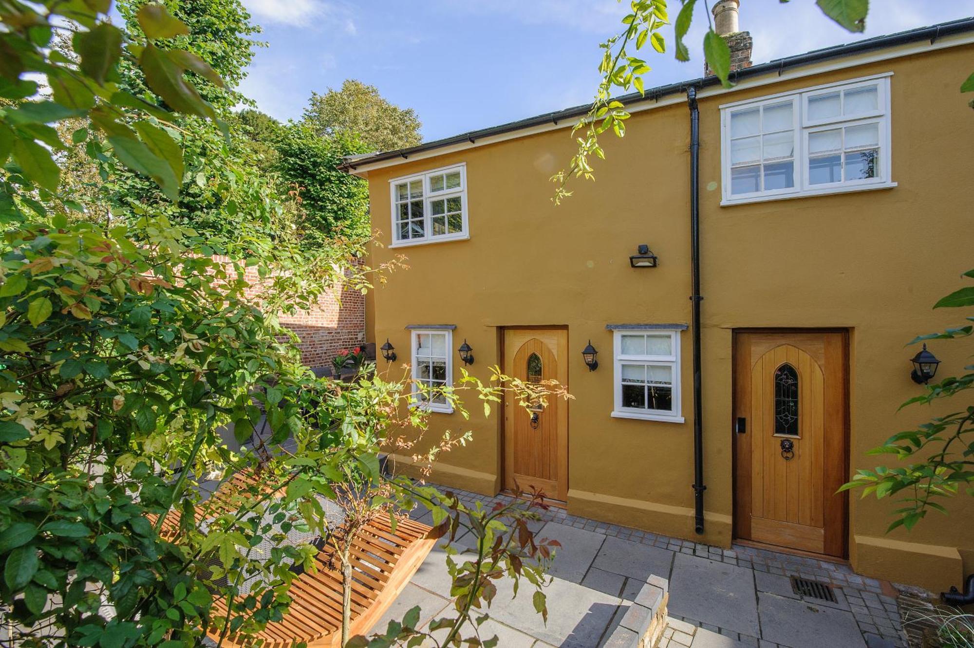 Huge Deluxe 600 Year Old Essex Manor, Hot Tub, Cinema Room, Sky Tv Saffron Walden Exterior photo