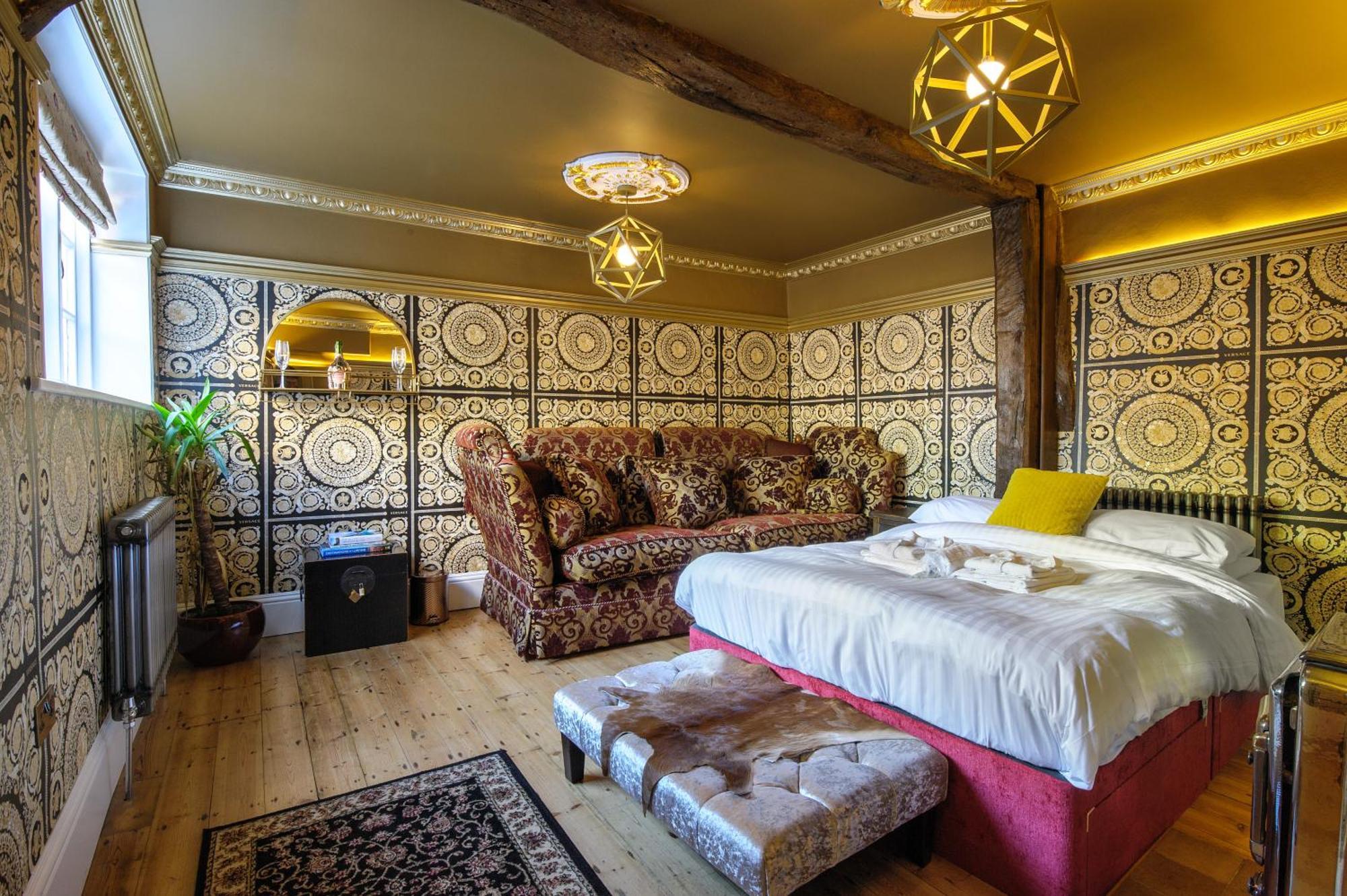 Huge Deluxe 600 Year Old Essex Manor, Hot Tub, Cinema Room, Sky Tv Saffron Walden Exterior photo
