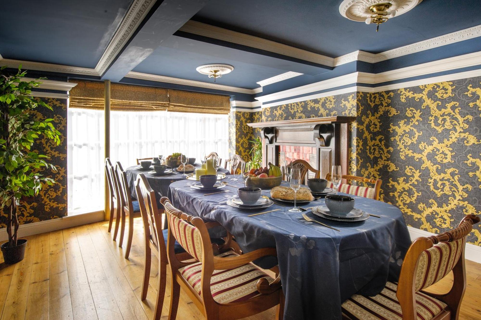 Huge Deluxe 600 Year Old Essex Manor, Hot Tub, Cinema Room, Sky Tv Saffron Walden Exterior photo